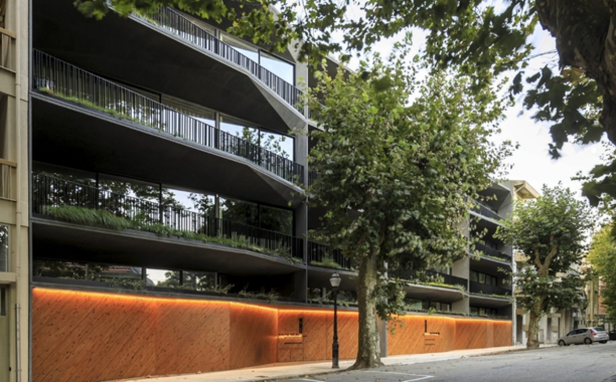 Foz Housing 1032